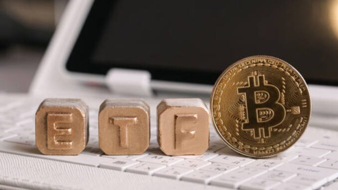 Bitcoin Spot ETFs Score $1